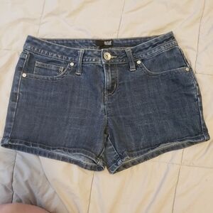 A.N.A. Denim Jean Shorts Medium Wash 5 Pocket Women's 4 Booty Summer Everyday